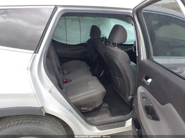 5NMS23AD1KH015566 2019 HYUNDAI SANTA FE - Image 8