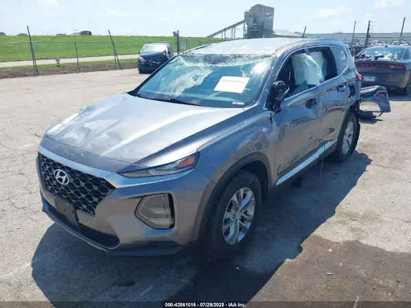 5NMS23AD1KH049989 2019 HYUNDAI SANTA FE - Image 2