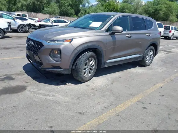 5NMS23AD2KH009713 2019 HYUNDAI SANTA FE - Image 2