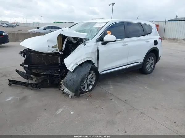 5NMS23AD2KH085075 2019 HYUNDAI SANTA FE - Image 2