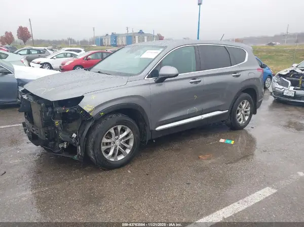 5NMS23AD3KH028108 2019 HYUNDAI SANTA FE - Image 2