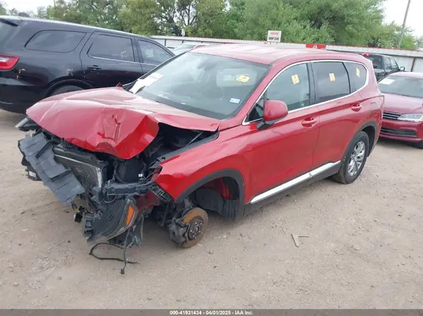5NMS23AD4KH076717 2019 HYUNDAI SANTA FE - Image 2