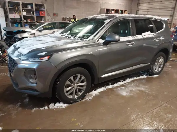 5NMS23AD4KH091492 2019 HYUNDAI SANTA FE - Image 2