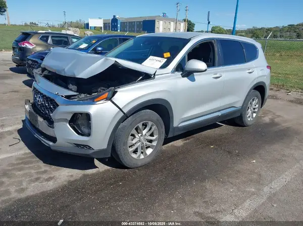 5NMS23AD4KH100188 2019 HYUNDAI SANTA FE - Image 2