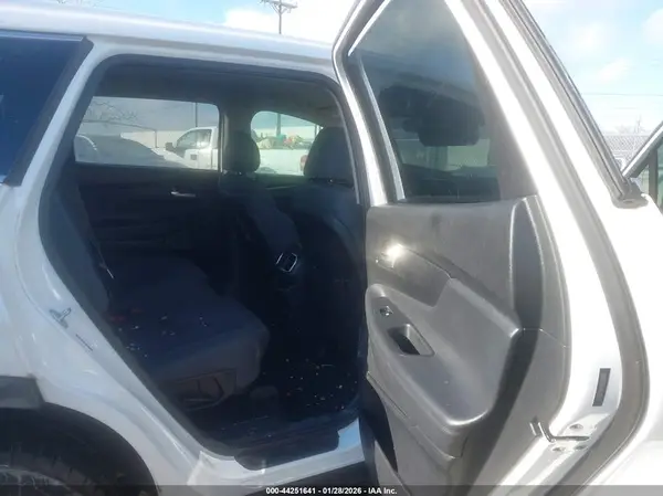 5NMS23AD4KH106072 2019 HYUNDAI SANTA FE - Image 8