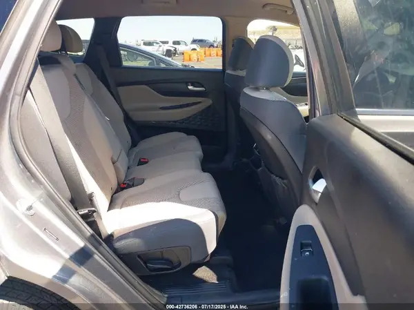 5NMS23AD4KH134132 2019 HYUNDAI SANTA FE - Image 8