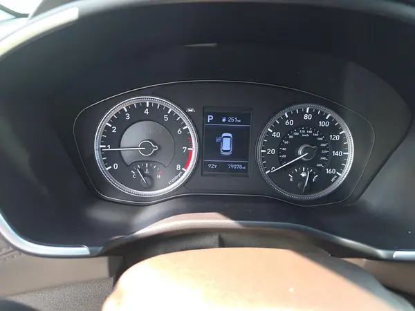 5NMS23AD4LH175264 2020 HYUNDAI SANTA FE - Image 8