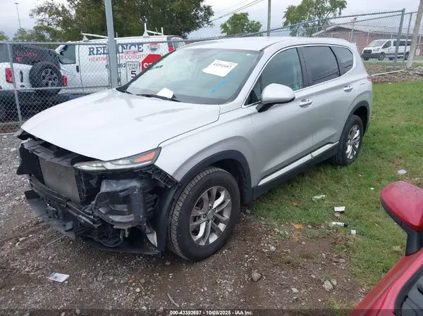 5NMS23AD5KH072627 2019 HYUNDAI SANTA FE - Image 2