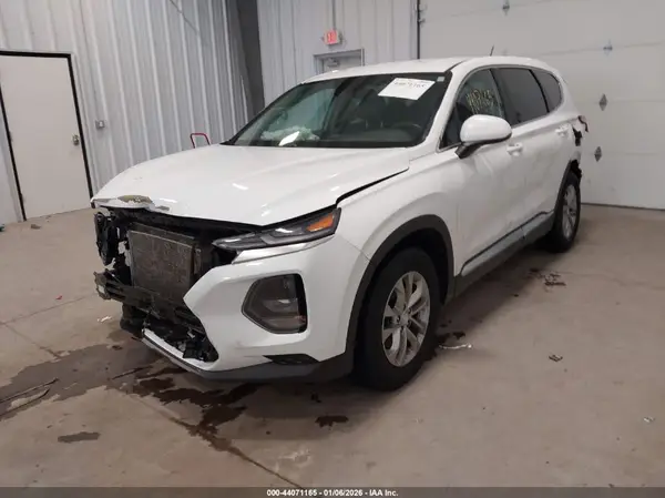 5NMS23AD5KH134382 2019 HYUNDAI SANTA FE - Image 2