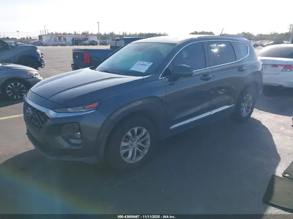 5NMS23AD6KH084141 2019 HYUNDAI SANTA FE - Image 2