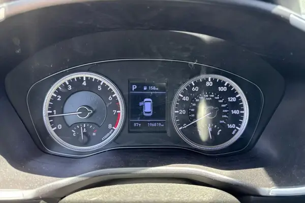 5NMS23AD6KH135184 2019 HYUNDAI SANTA FE - Image 8