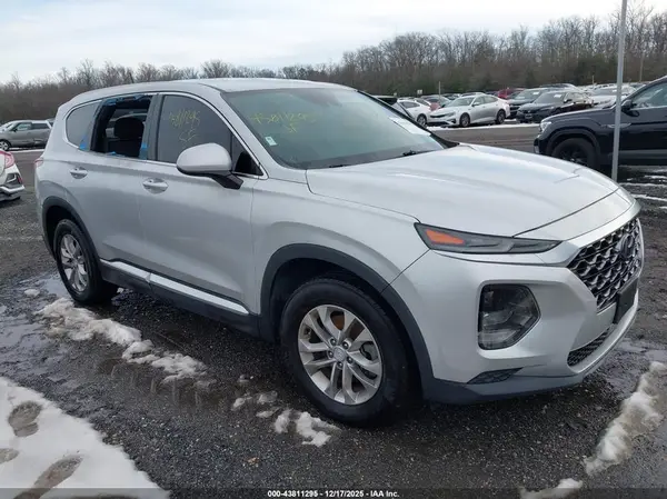5NMS23AD7KH097593 2019 HYUNDAI SANTA FE - Image 1