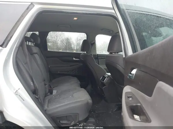5NMS23AD8KH031411 2019 HYUNDAI SANTA FE - Image 8