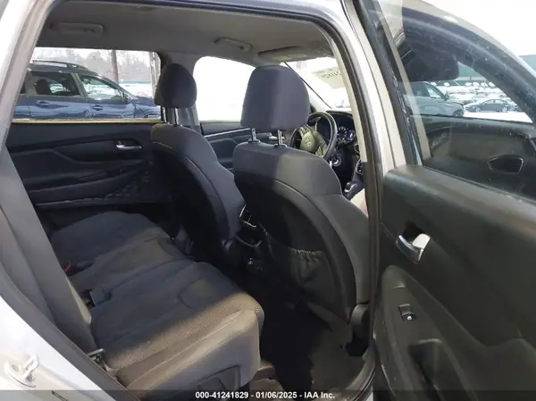 5NMS23AD8KH083279 2019 HYUNDAI SANTA FE - Image 8