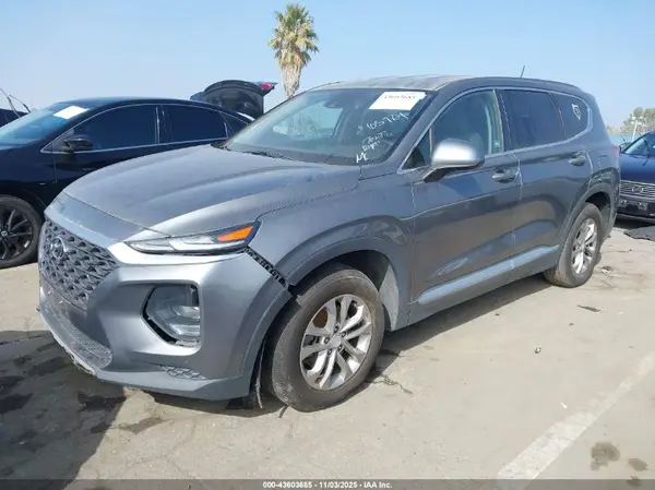 5NMS23AD8KH105961 2019 HYUNDAI SANTA FE - Image 2
