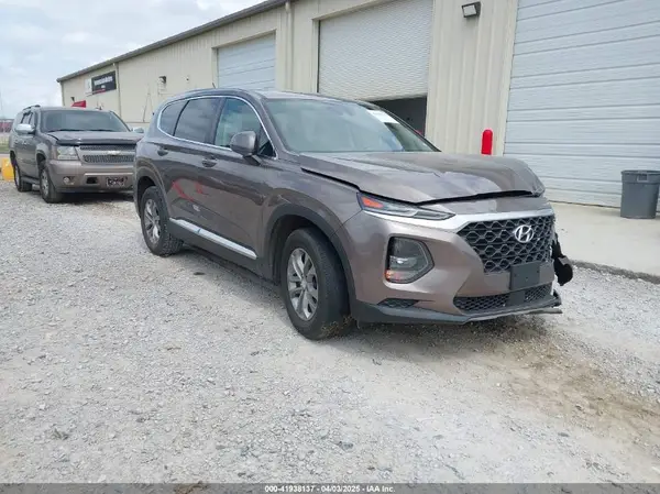 5NMS23AD8KH109945 2019 HYUNDAI SANTA FE - Image 1