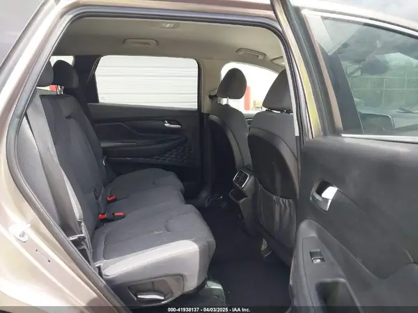 5NMS23AD8KH109945 2019 HYUNDAI SANTA FE - Image 8