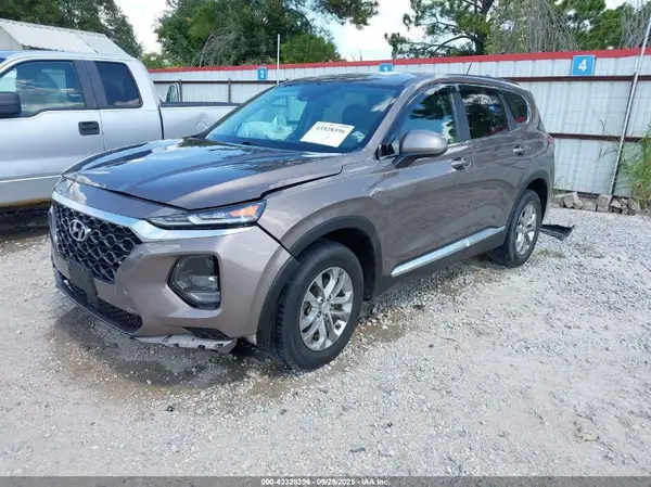 5NMS23AD8LH215748 2020 HYUNDAI SANTA FE - Image 2