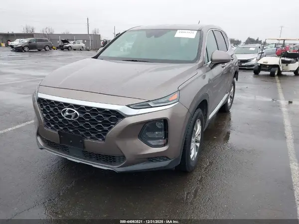 5NMS23AD9KH063252 2019 HYUNDAI SANTA FE - Image 2