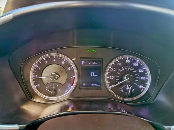 5NMS23AD9KH106729 2019 HYUNDAI SANTA FE - Image 8