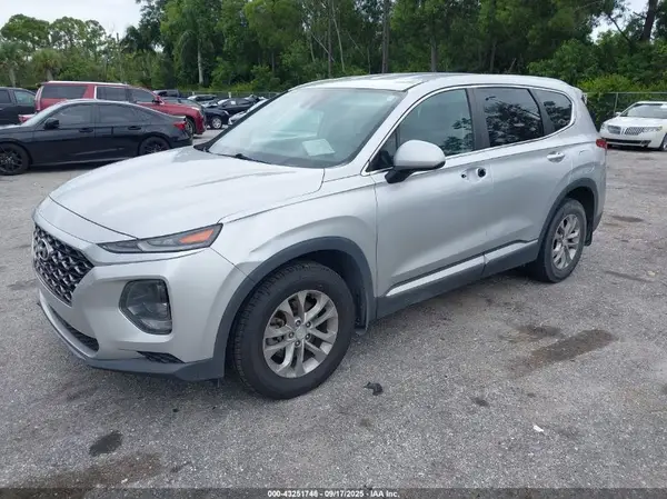 5NMS23ADXKH130473 2019 HYUNDAI SANTA FE - Image 2