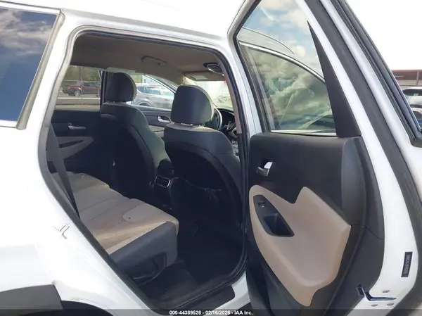 5NMS24AJ6PH520795 2023 HYUNDAI SANTA FE - Image 8