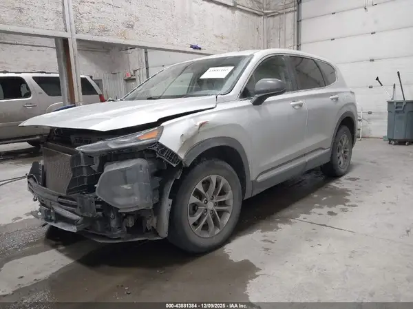 5NMS2CAD1KH110421 2019 HYUNDAI SANTA FE - Image 2