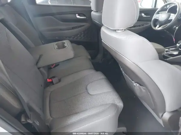 5NMS2CAD2KH027290 2019 HYUNDAI SANTA FE - Image 8