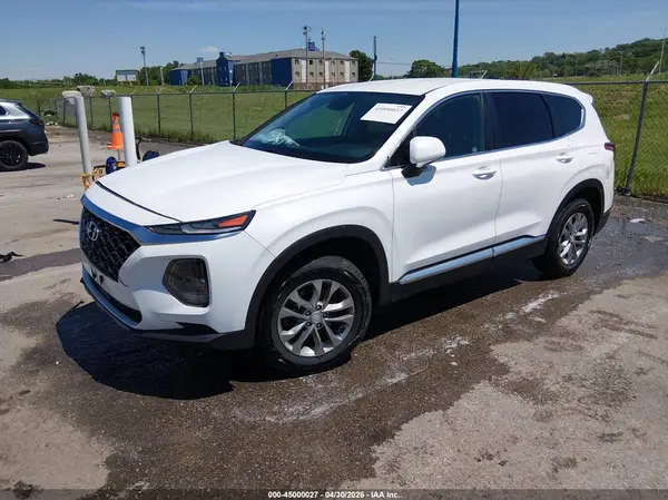 5NMS2CAD2KH118415 2019 HYUNDAI SANTA FE - Image 2