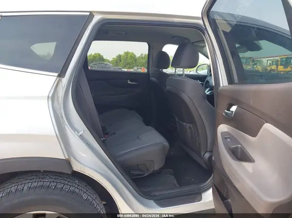5NMS2CAD3KH136535 2019 HYUNDAI SANTA FE - Image 8