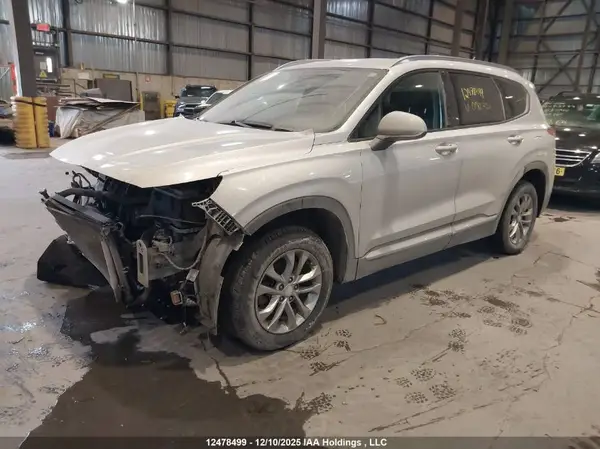 5NMS2CAD4KH008272 2019 HYUNDAI SANTA FE - Image 2