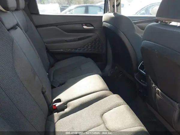 5NMS2CAD4KH109117 2019 HYUNDAI SANTA FE - Image 8