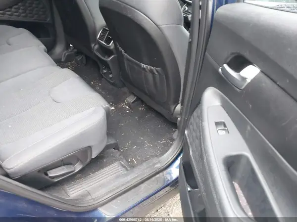 5NMS2CAD5KH110051 2019 HYUNDAI SANTA FE - Image 8