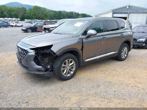 5NMS2CAD5KH114262 2019 HYUNDAI SANTA FE - Image 2