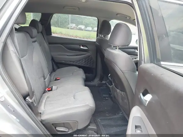 5NMS2CAD5KH114262 2019 HYUNDAI SANTA FE - Image 8