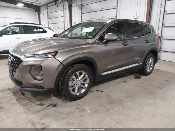 5NMS2CAD6KH024957 2019 HYUNDAI SANTA FE - Image 2