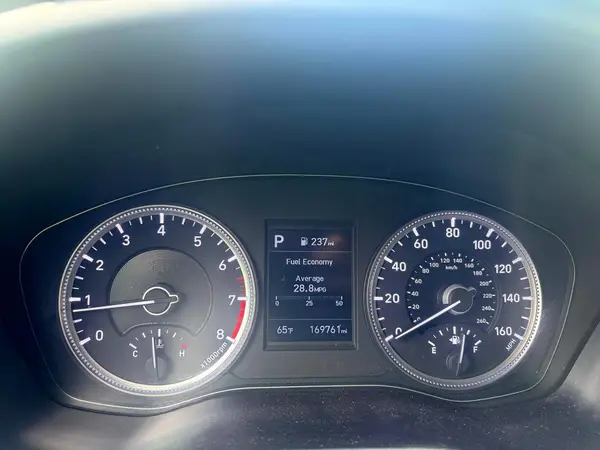 5NMS2CAD6KH085144 2019 HYUNDAI SANTA FE - Image 8