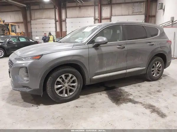 5NMS2CAD6KH097276 2019 HYUNDAI SANTA FE - Image 2