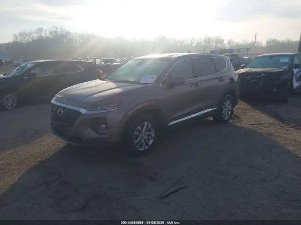 5NMS2CAD7KH067610 2019 HYUNDAI SANTA FE - Image 2