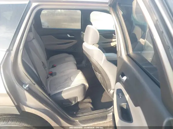 5NMS2CAD7KH067610 2019 HYUNDAI SANTA FE - Image 8