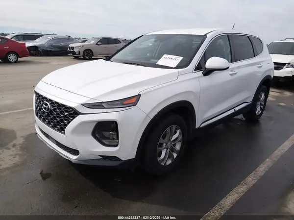 5NMS2CAD7KH070149 2019 HYUNDAI SANTA FE - Image 2