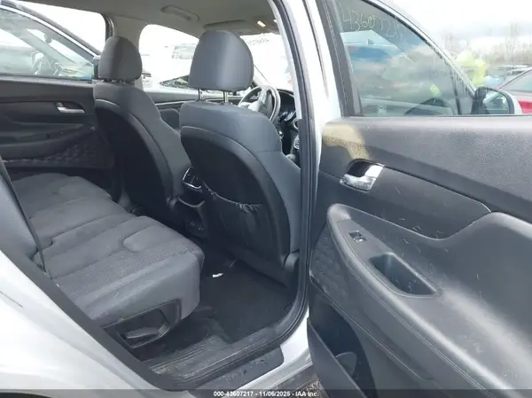 5NMS2CAD7KH116711 2019 HYUNDAI SANTA FE - Image 8