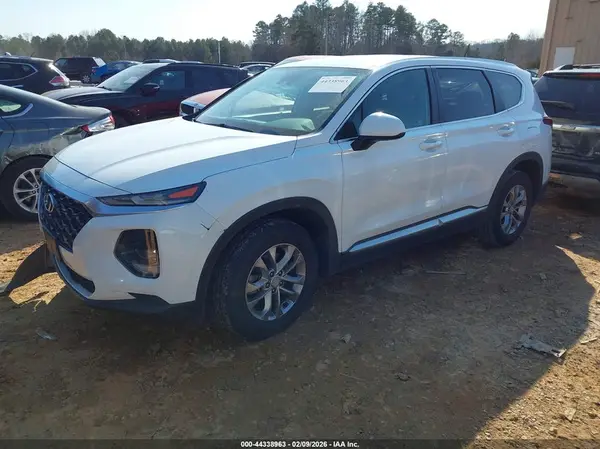 5NMS2CAD8KH032557 2019 HYUNDAI SANTA FE - Image 2