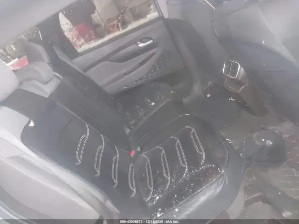 5NMS2CAD9KH031370 2019 HYUNDAI SANTA FE - Image 8