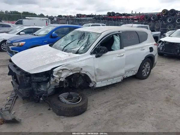 5NMS2CAD9KH077300 2019 HYUNDAI SANTA FE - Image 2