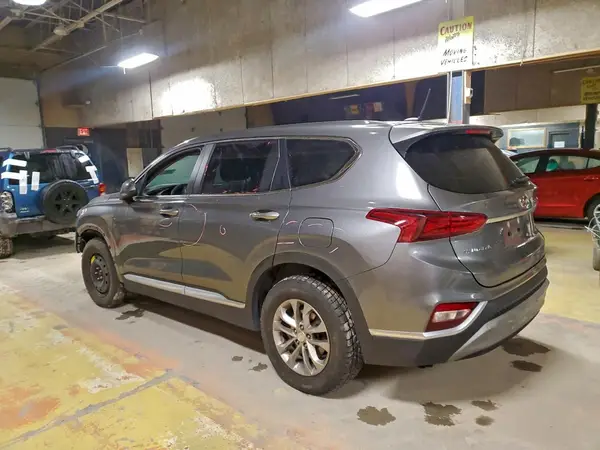 5NMS2CADXKH049960 2019 HYUNDAI SANTA FE - Image 2