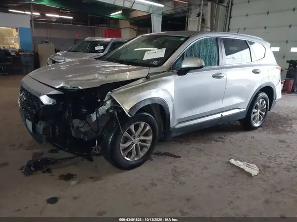 5NMS2CADXKH054012 2019 HYUNDAI SANTA FE - Image 2