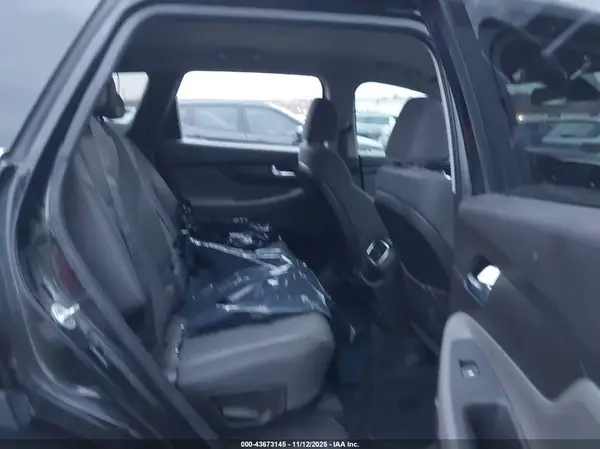 5NMS2CADXKH097863 2019 HYUNDAI SANTA FE - Image 8