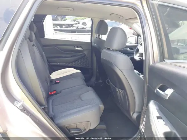 5NMS2CADXKH098561 2019 HYUNDAI SANTA FE - Image 8