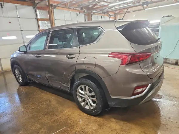 5NMS2CADXKH117643 2019 HYUNDAI SANTA FE - Image 2